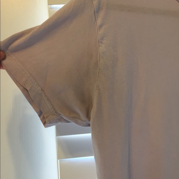 Light pink Ripndip tee shirt with cat pocket. - Picture 6 of 7